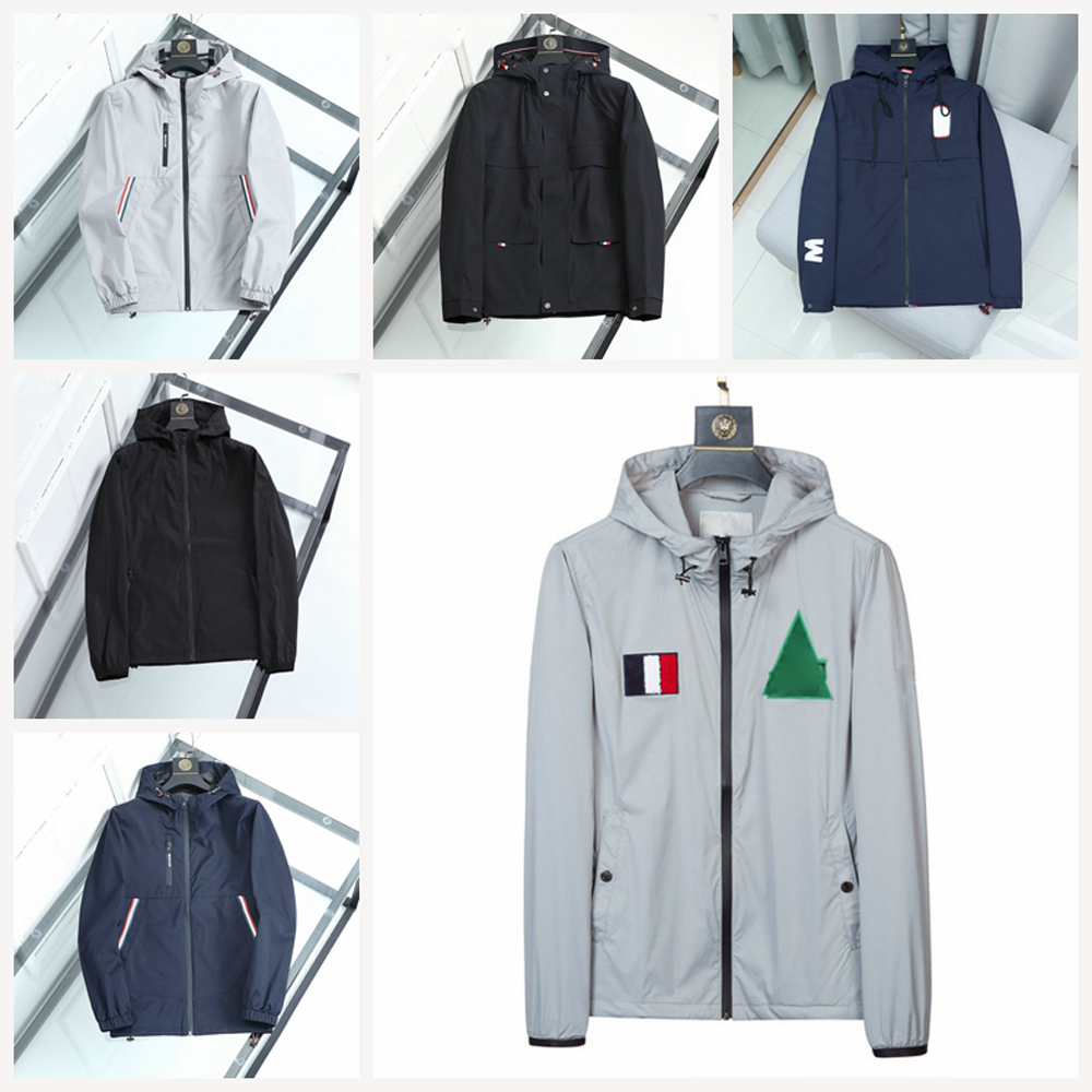 Designer Mens Jackets Clothing France Brand Bomber Windshield jacket Europe and American style Outerwear coat Fashion Casual Street coats, Black;brown
Designer Mens Jackets Clothing France Brand Bomber Windshield jacket Europe and American style Outerwear coat Fashion Casual Street coats, Black;brown