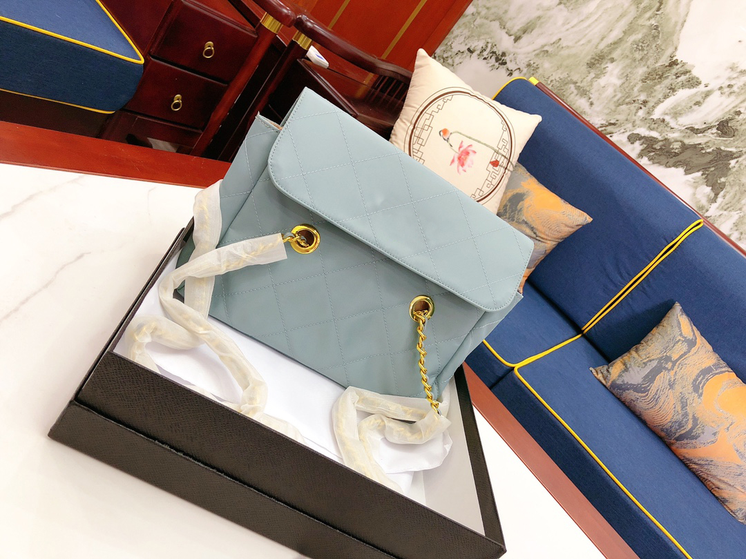 2021 new nylon rhombus handbag shopping handbags casual bag vintage women shoulder bags
2021 new nylon rhombus handbag shopping handbags casual bag vintage women shoulder bags