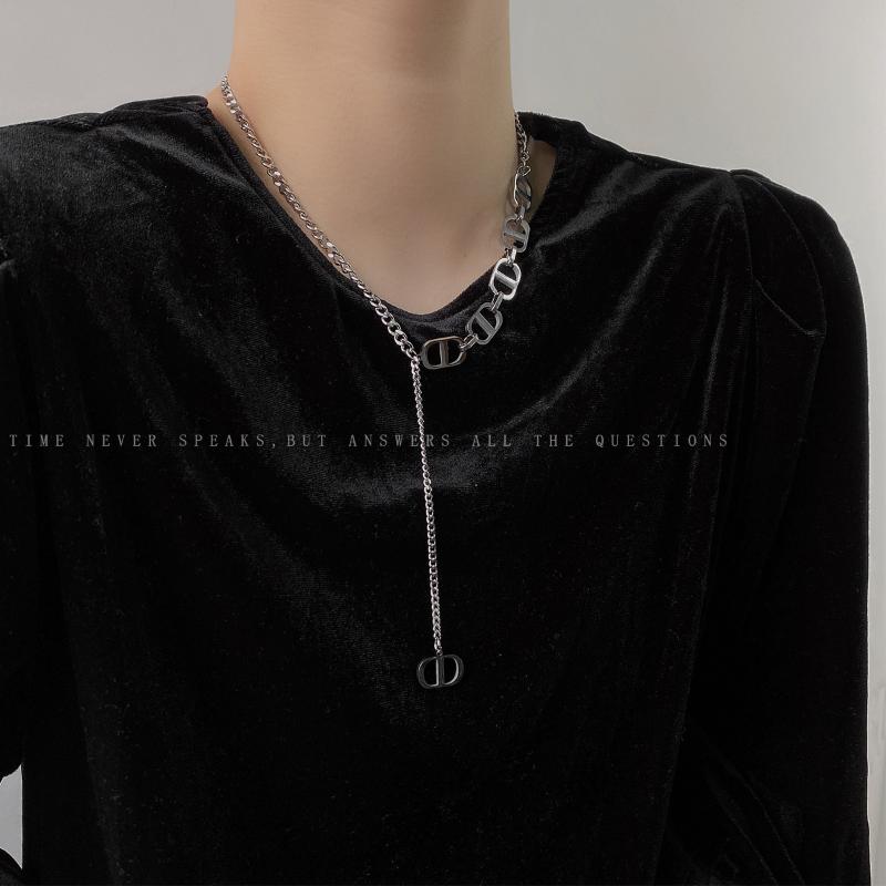 Chokers Cool Style Letter Necklace Long Women's Personalized Titanium Steel Chain, Versatile Hip Hop Fashion Metal Chain
Chokers Cool Style Letter Necklace Long Women's Personalized Titanium Steel Chain, Versatile Hip Hop Fashion Metal Chain