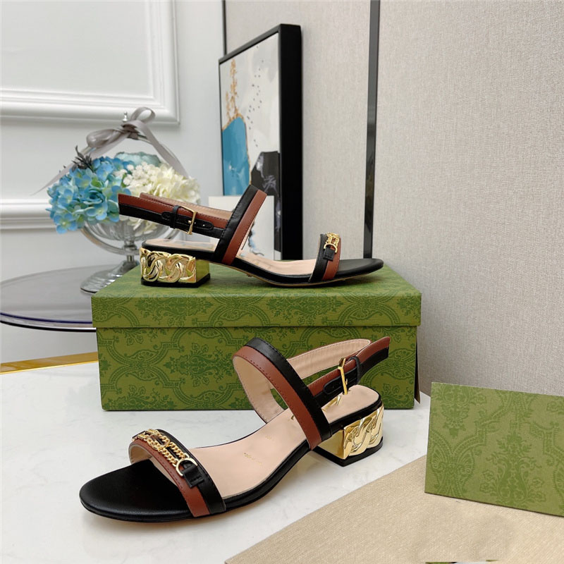 2021 classic chain high-heeled women's sandals leather uppers Soles Luxury design Ladies Outdoor Slides Beach Shoes mid heels, 8cm heels
2021 classic chain high-heeled women's sandals leather uppers Soles Luxury design Ladies Outdoor Slides Beach Shoes mid heels, 8cm heels