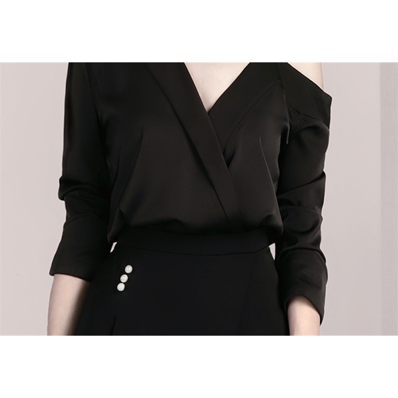 Women Runway Pant Suits Summer Fashion Black Long Sleeve Off Shoulder Blouse Shirt + Beading irregular Short Pants Set 210519