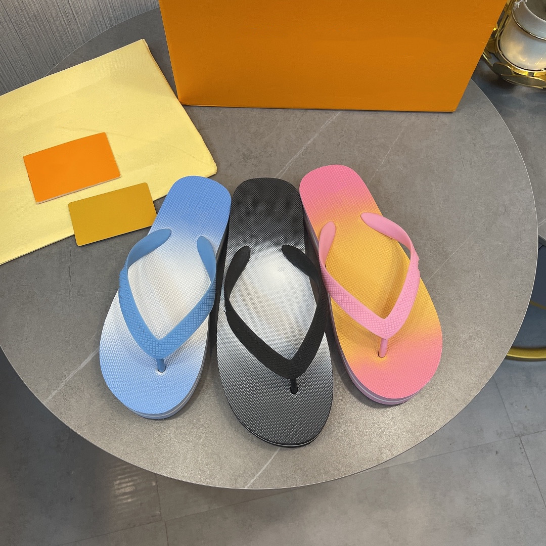 woman slipper men flip-flops Splint Beach shoes Luxury Designer Tricolor comfort Slides Summer pleasantly Wide Flat Lady Sandal Fashion Brocade With Box size35-42, Dustbag
woman slipper men flip-flops Splint Beach shoes Luxury Designer Tricolor comfort Slides Summer pleasantly Wide Flat Lady Sandal Fashion Brocade With Box size35-42, Dustbag