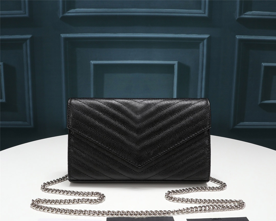 Fashion high quality designer leather ladies bag luxury goods cross body handbag size 22.5-5-14.5cm, Have logo
Fashion high quality designer leather ladies bag luxury goods cross body handbag size 22.5-5-14.5cm, Have logo