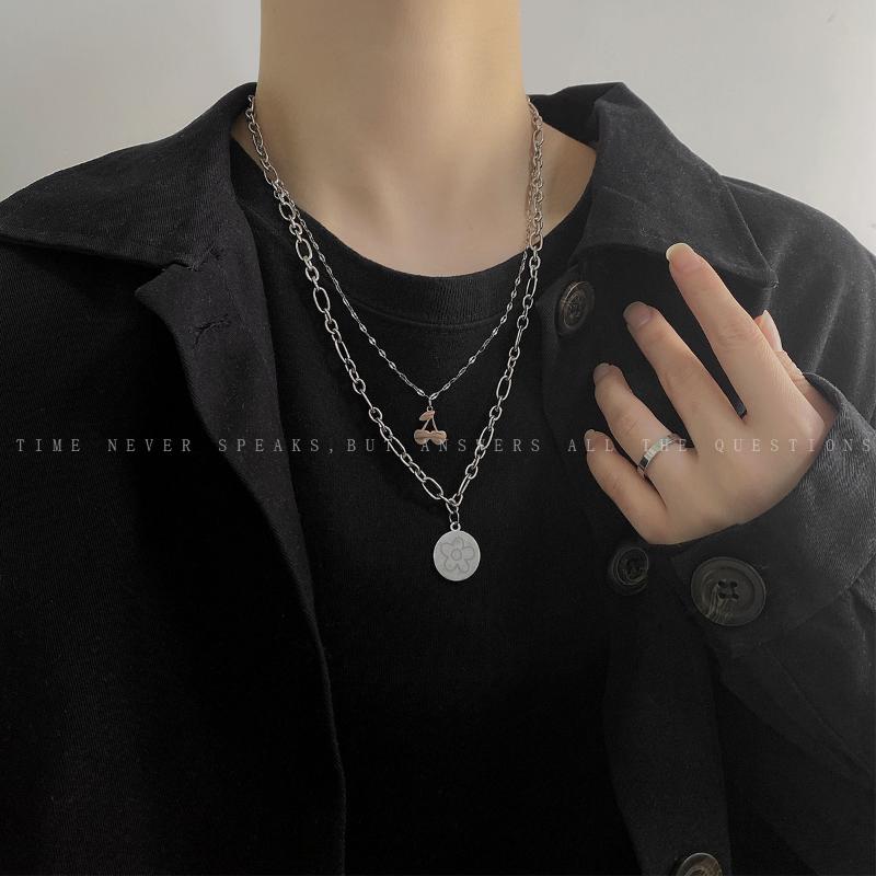 Pendant Necklaces Hip Hop Double Layer Necklace Female Niche Design Sense Collarbone Chain Cherry Small Flower Simple Personality Tide
Pendant Necklaces Hip Hop Double Layer Necklace Female Niche Design Sense Collarbone Chain Cherry Small Flower Simple Personality Tide