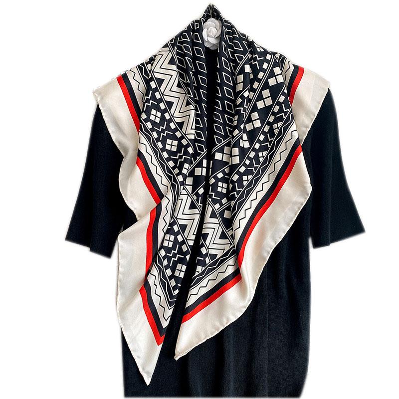 Scarves Design Print Lady Scarf Square Hijab Twill Silk Large Kerchief Female Soft Headband 2021 Spring Wraps Bandana Hijabs
Scarves Design Print Lady Scarf Square Hijab Twill Silk Large Kerchief Female Soft Headband 2021 Spring Wraps Bandana Hijabs
