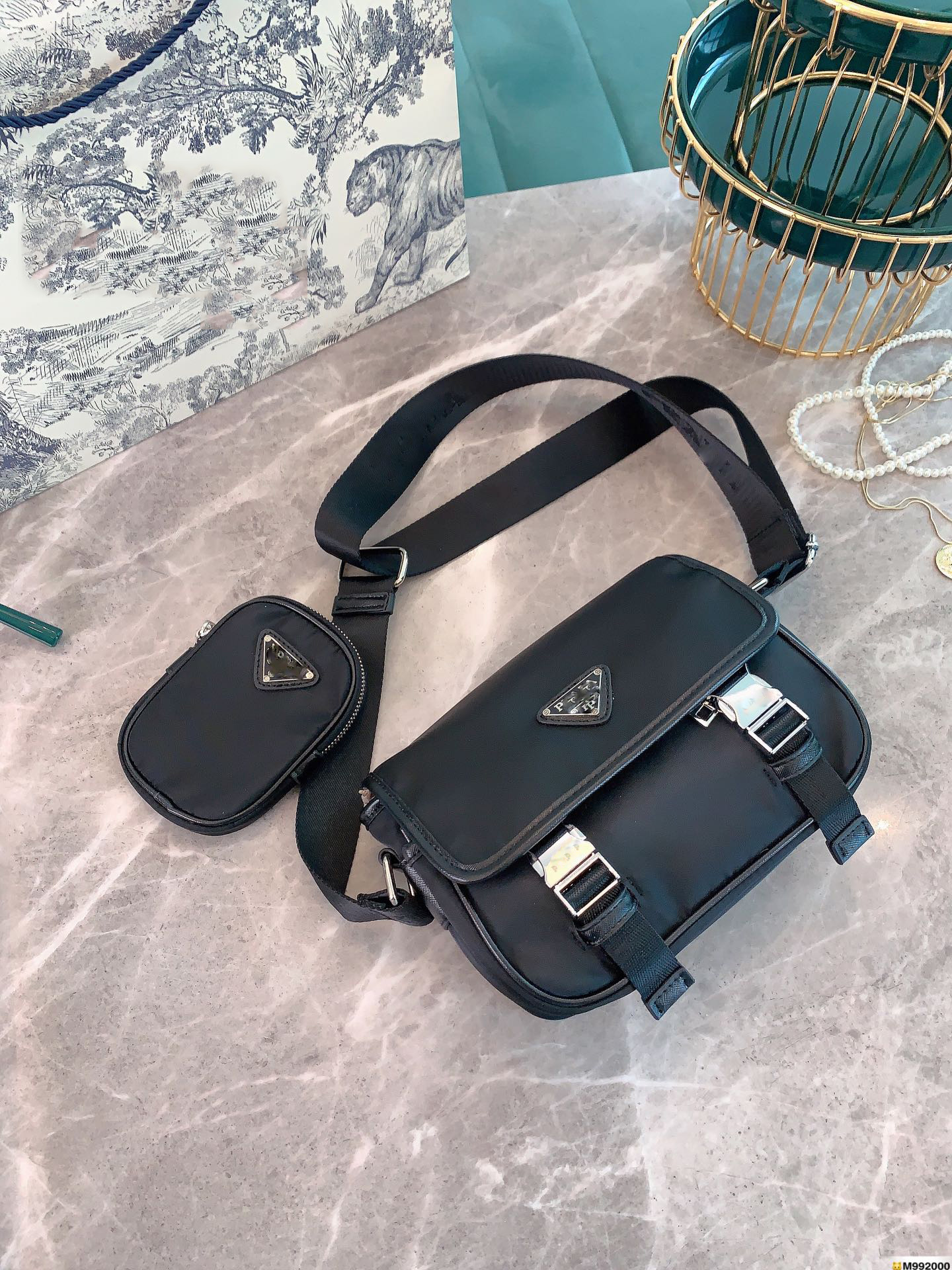 Wholesale men and women canvas cross Body bag handbag satchel waterproof classic shoulder parachute fabric purse
Wholesale men and women canvas cross Body bag handbag satchel waterproof classic shoulder parachute fabric purse