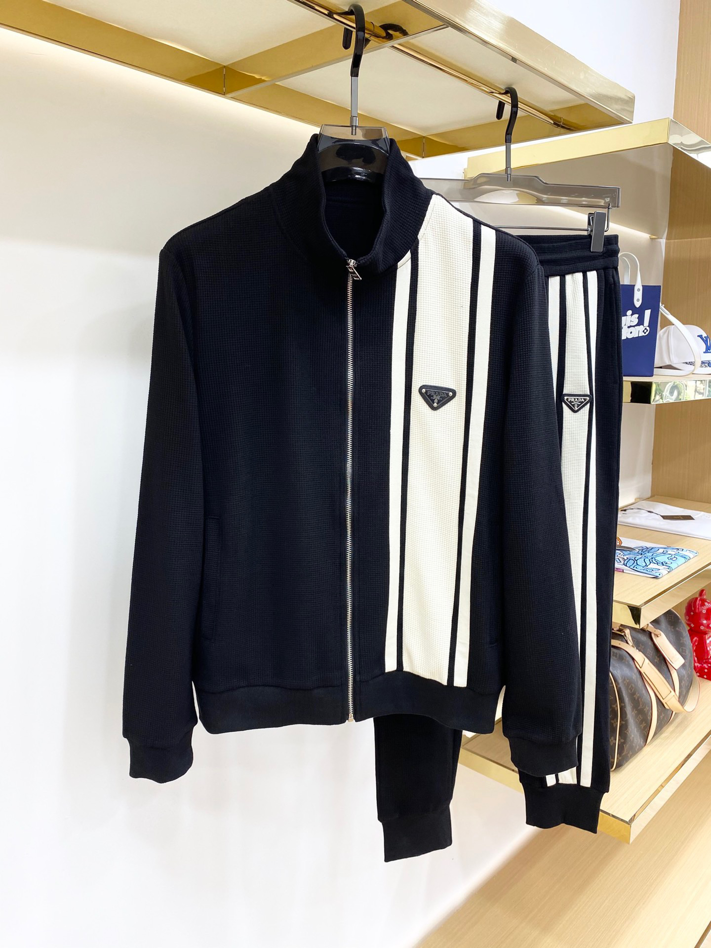 Mens Designer Sweaters Hoodies Famous Hip Hop Men Women Hoodie High Quality Street Cotton Loose Fit Sleeve Sweatshirt Womens Casual Round Neck Long Sweater392, Black
Mens Designer Sweaters Hoodies Famous Hip Hop Men Women Hoodie High Quality Street Cotton Loose Fit Sleeve Sweatshirt Womens Casual Round Neck Long Sweater392, Black