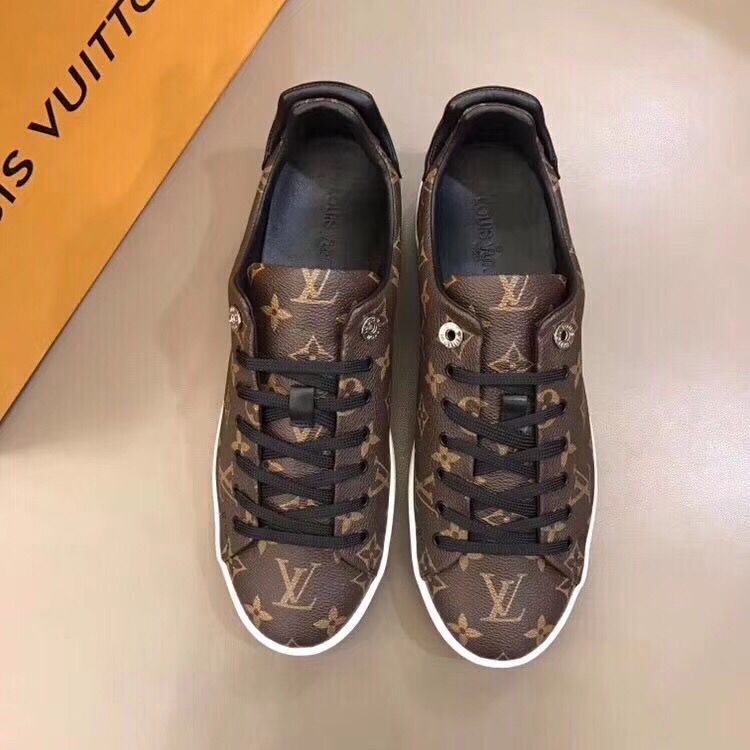 LV LOUIS VUITTON Designer sneakers Casual Shoes unisex running for men womens runners flats luxury Genuine Leather racer
LV LOUIS VUITTON Designer sneakers Casual Shoes unisex running for men womens runners flats luxury Genuine Leather racer