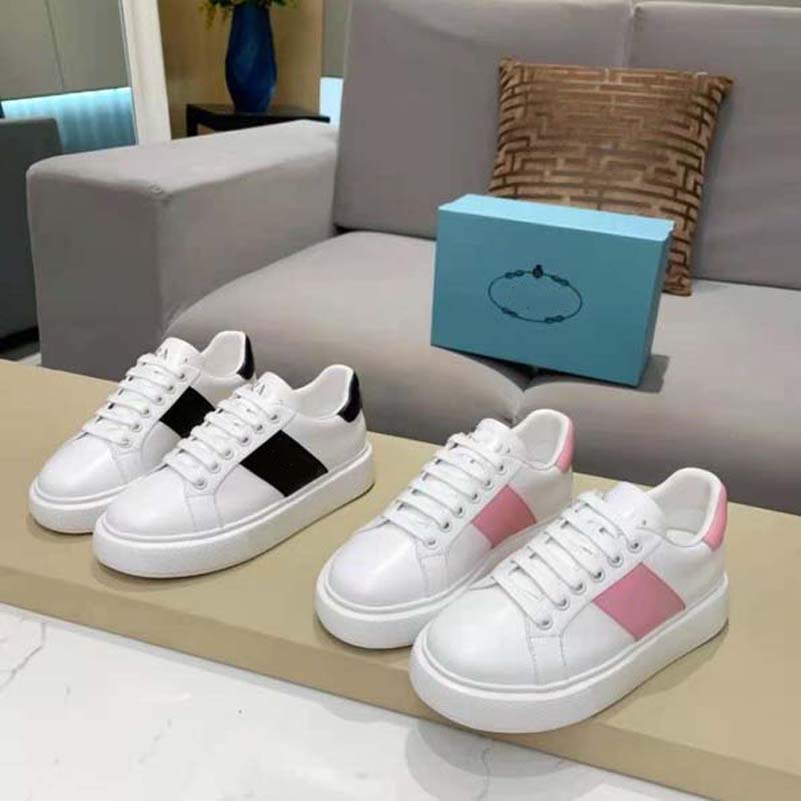 Fashion Best Top Quality real leather Handmade Multicolor Gradient Technical sneakers women famous shoes Trainers 20, Box
Fashion Best Top Quality real leather Handmade Multicolor Gradient Technical sneakers women famous shoes Trainers 20, Box