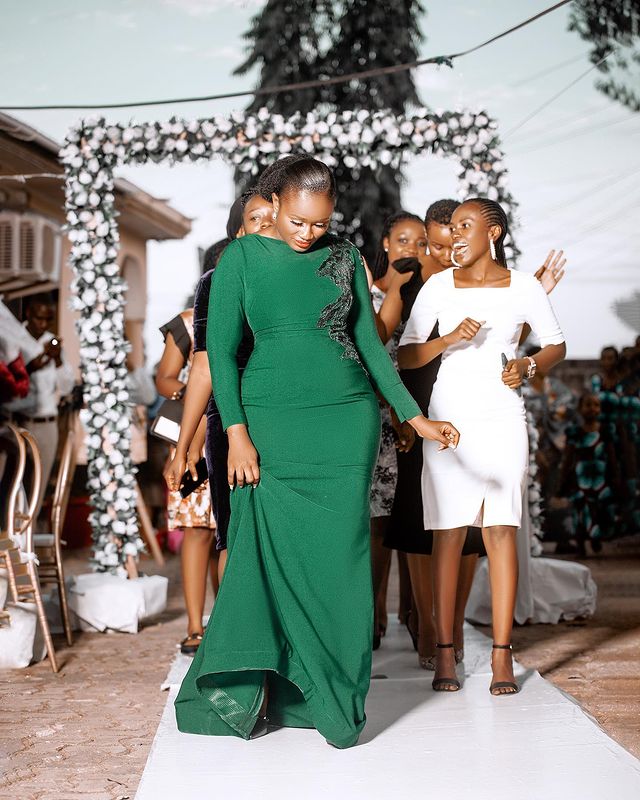 2022 Plus Size Arabic Aso Ebi Hunter Green Mermaid Prom Dresses Lace Beaded Sexy Evening Formal Party Second Reception Bridesmaid Gowns Dress ZJ215