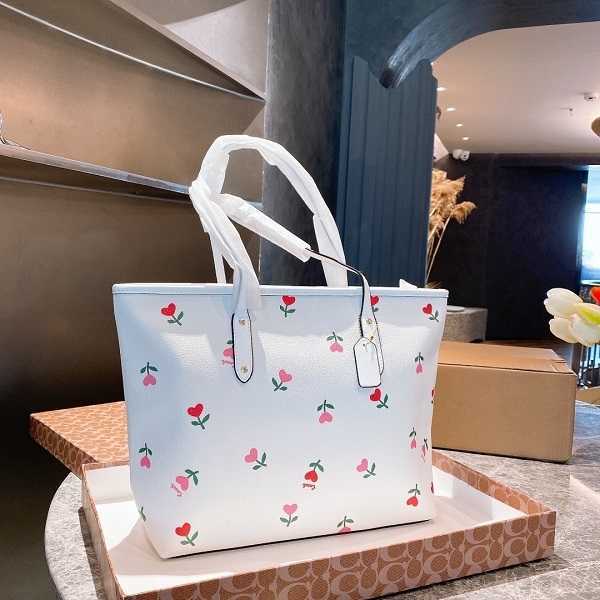 Hanghhangbag Women S Mini Luxurys Designers Bags 2021 designer Womens handbags Purses Crossbody Bag Wallet Handbag Louisbags_18 Tide of Fash
Hanghhangbag Women S Mini Luxurys Designers Bags 2021 designer Womens handbags Purses Crossbody Bag Wallet Handbag Louisbags_18 Tide of Fash