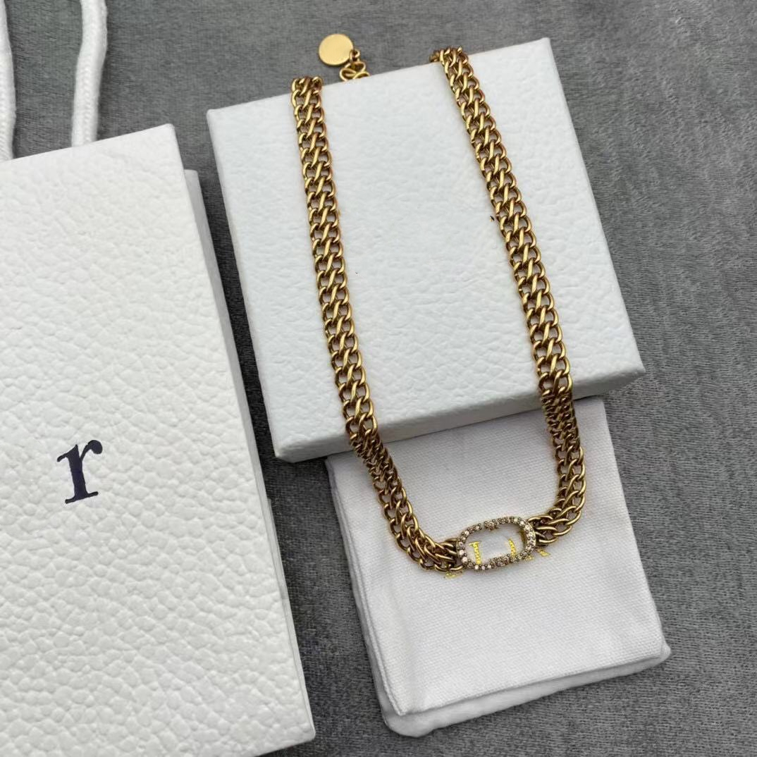 designer necklace plated screw jewelry clavicle chain with rose gold platinum simple and fashion woman love gift 18 model, Silver
designer necklace plated screw jewelry clavicle chain with rose gold platinum simple and fashion woman love gift 18 model, Silver