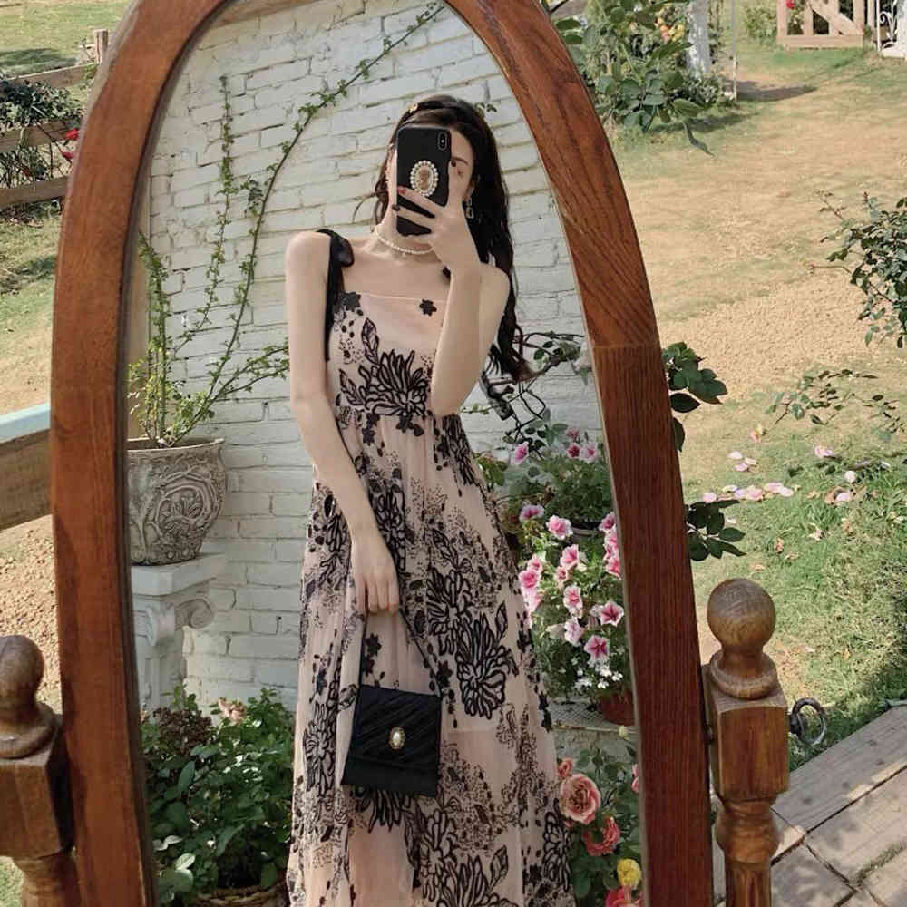 Sequin Embroidered Black Suspender Dress Female Summer Retro Temperament Hepburn Style Party Dresses Vestidos 210421