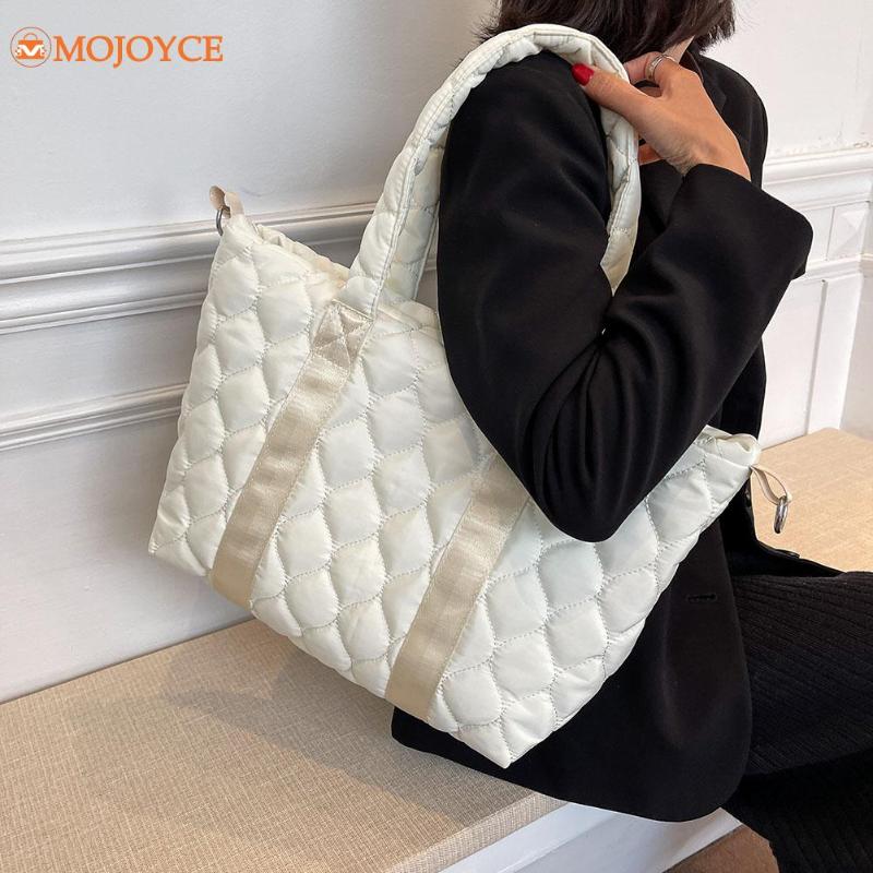 Evening Bags Women Space Quilted Padded Handbag Fashion Lattice Blown Shoulder Bag Winter Tote Purse For Lady Shopping Travel Bolso Acolchad, Black
Evening Bags Women Space Quilted Padded Handbag Fashion Lattice Blown Shoulder Bag Winter Tote Purse For Lady Shopping Travel Bolso Acolchad, Black