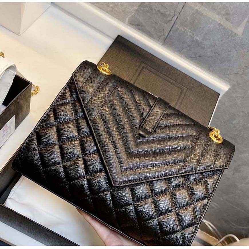 Ladies black calfskin caviar classic Diamond quilted bag chains double flap medium Genuine Leather crossbody shoulder bags 004
Ladies black calfskin caviar classic Diamond quilted bag chains double flap medium Genuine Leather crossbody shoulder bags 004