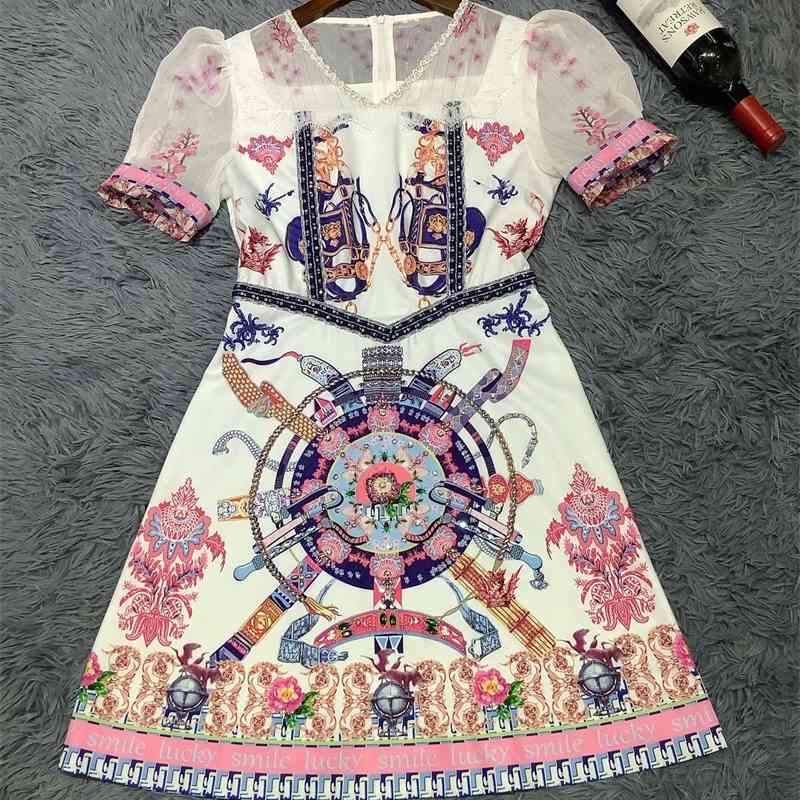 Truevoker European High End Runway Dress Lady V-neck Vintage Indie Folk Print Luxury Crystal Diamond Robe Mujer Festa Vestido 210602, Sky blue
Truevoker European High End Runway Dress Lady V-neck Vintage Indie Folk Print Luxury Crystal Diamond Robe Mujer Festa Vestido 210602, Sky blue