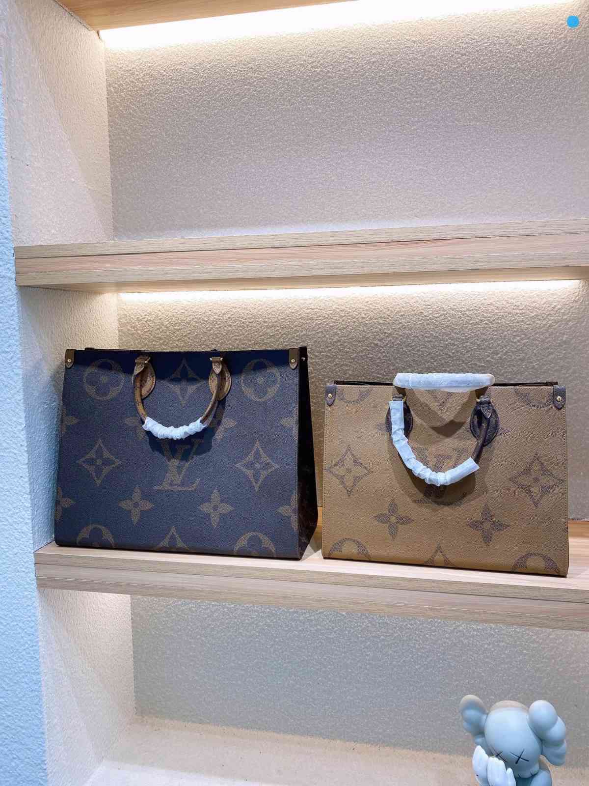 LV LOUIS Fashion ONTHEGO VITTON Womens Designers Handbags Shoulder Bag Luxurys Purses Luxury Clutch Women Leather Tote Ladies Cross, Red;black
LV LOUIS Fashion ONTHEGO VITTON Womens Designers Handbags Shoulder Bag Luxurys Purses Luxury Clutch Women Leather Tote Ladies Cross, Red;black
