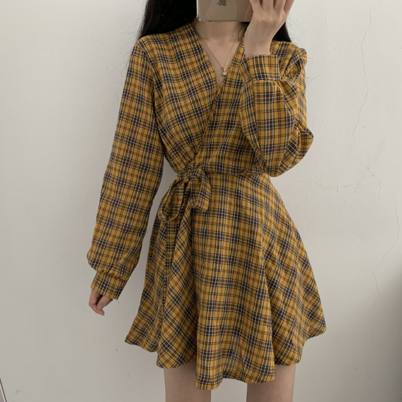 New Autumn Long Sleeve Dress Women Preppy Style Bow Palid V-neck Mini plaid Dresses Korean High Waist Short Dress elegant 210409