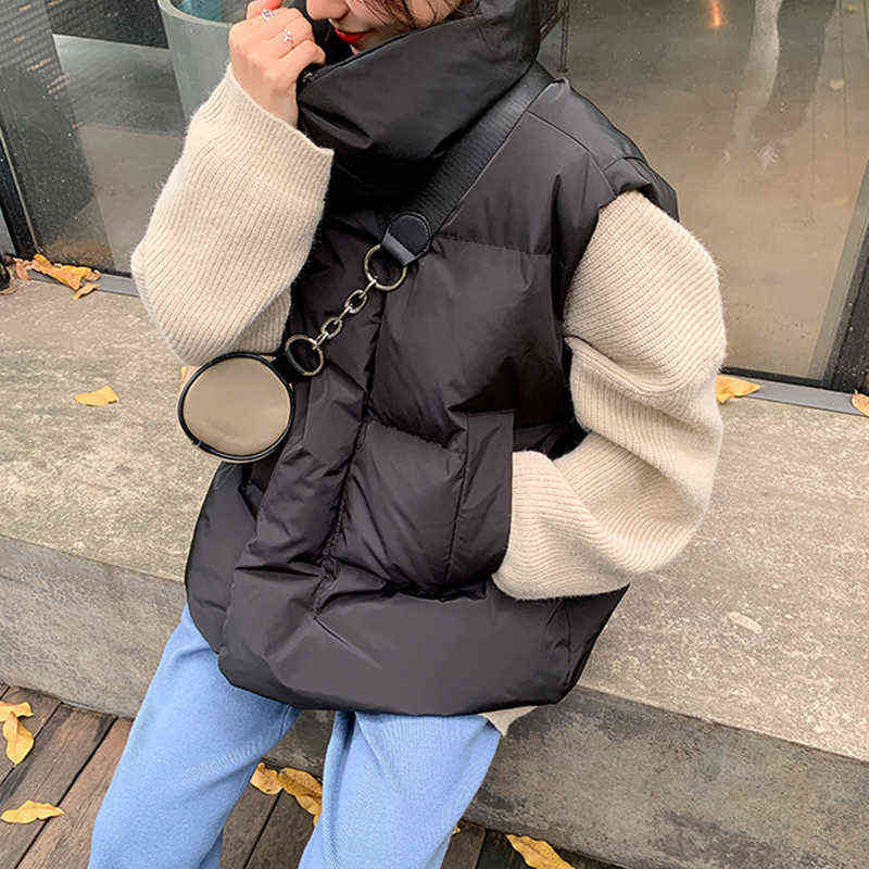 Loose Women's Sleeveless Jackets Solid Turn Down Collar Ladies Winter Vest Korean Style Oversize Waistcoat for Female 211105