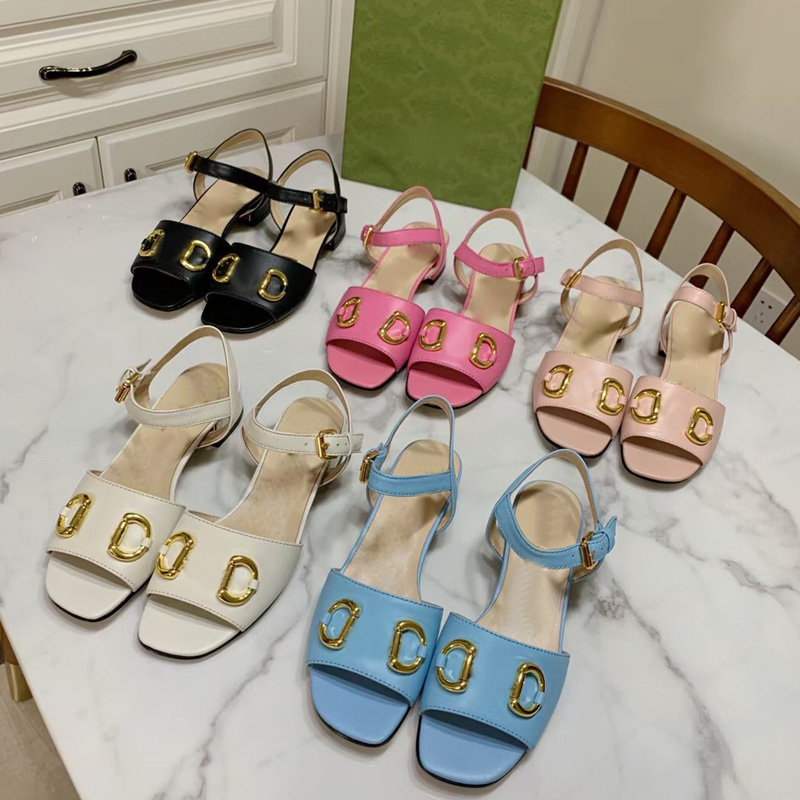 luxury designer summer Fashion sandal slides slippers Top Quality Women Flat shoes sandals Genuine Leather shoe Womens slipper beach us3-11 Fuchsia, Blue
luxury designer summer Fashion sandal slides slippers Top Quality Women Flat shoes sandals Genuine Leather shoe Womens slipper beach us3-11 Fuchsia, Blue
