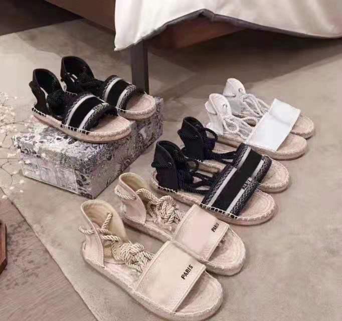 2021 Summer Flat Casual Sandal Fashion Luxury Embroidered Lettered Fisherman Shoes Leather Women Shoes Hop rope Straw Weaving Sandals Large, Clear
2021 Summer Flat Casual Sandal Fashion Luxury Embroidered Lettered Fisherman Shoes Leather Women Shoes Hop rope Straw Weaving Sandals Large, Clear