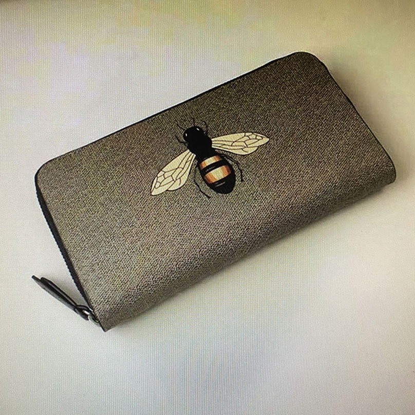 Luxurys designers 451273 Men Animal Long Wallet Full Zip Faux Canvas Wallet Snake Tiger Bee Print Zippy Wallets Women Purses Zipper Card Holders with box, Size: 19x10x2.5 cm
Luxurys designers 451273 Men Animal Long Wallet Full Zip Faux Canvas Wallet Snake Tiger Bee Print Zippy Wallets Women Purses Zipper Card Holders with box, Size: 19x10x2.5 cm