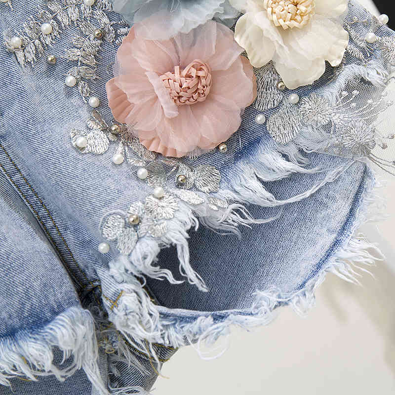 Summer Women 2 Piece Sets Vintage Beading Embroidery 3D Flower T-Shirt + Denim Shorts Suit 210519