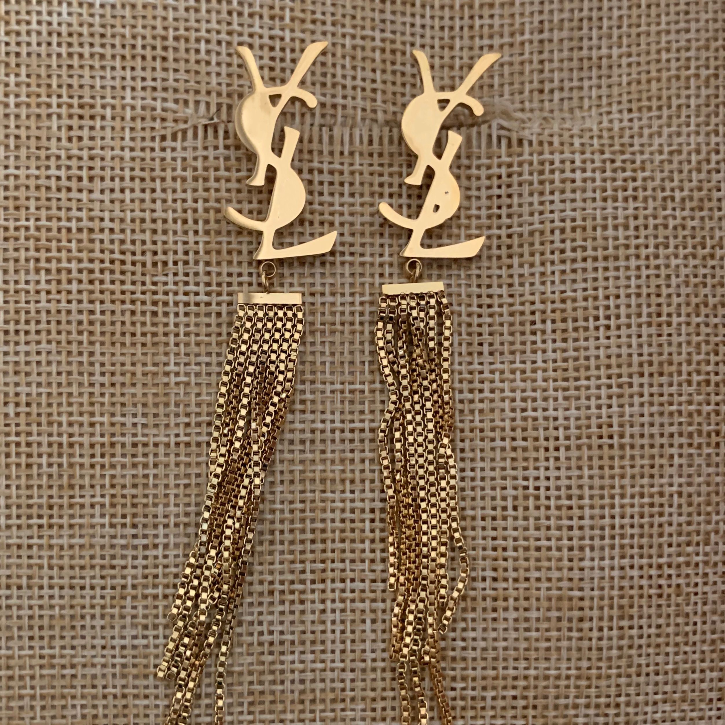 2021 Never Fading Classic Design Long Tassel Studs Gold Silver Rose Colors Stainless Steel Earrings Trendy Hoops Women Jewelry Wholesale, Golden;silver
2021 Never Fading Classic Design Long Tassel Studs Gold Silver Rose Colors Stainless Steel Earrings Trendy Hoops Women Jewelry Wholesale, Golden;silver