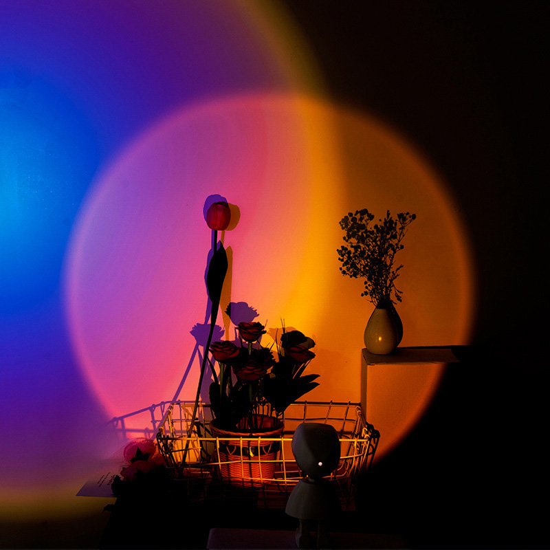 Astronaut USB Powered Light 360 Robot Lighting LED Projector Night Lights Rainbow Sunset Lamp Selfie Bedroom