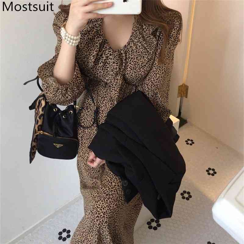 Autumn Korean Leopard Printed Long Dress Women Full Sleeve Ruffles Collar Pleated A-line Dresses Vintage Elegant Vestidos 210518
Autumn Korean Leopard Printed Long Dress Women Full Sleeve Ruffles Collar Pleated A-line Dresses Vintage Elegant Vestidos 210518