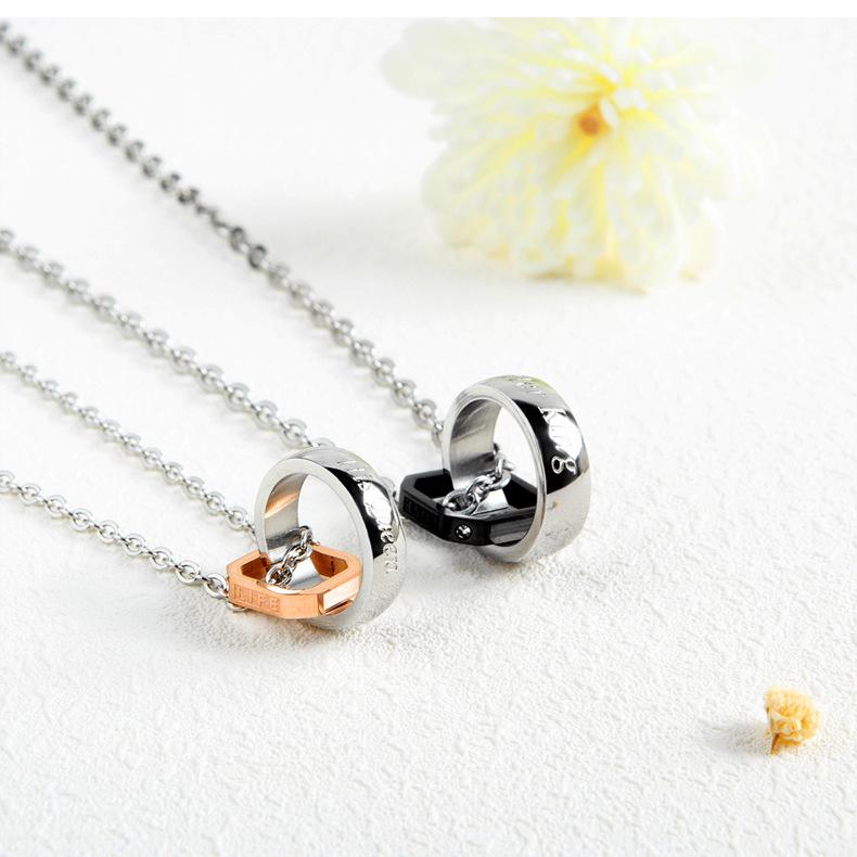 Pendant Necklaces Double Necklace King Queen Titanium Steel Couple Fashion Gift
Pendant Necklaces Double Necklace King Queen Titanium Steel Couple Fashion Gift