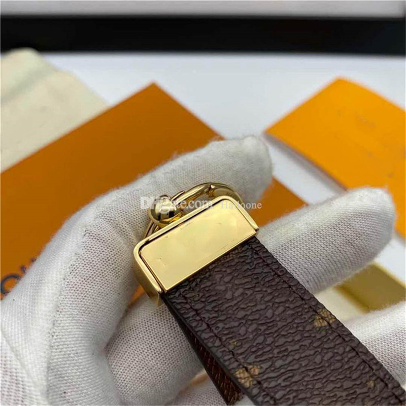 2022 Fashion Key Buckle Keychain Handmade real Leather Man Woman Pendant Accessories keychain charms with box for gift
