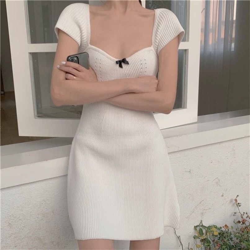 Fashion knit square collar waist slimming dress female summer white a-line skirt French style 210520, Black
Fashion knit square collar waist slimming dress female summer white a-line skirt French style 210520, Black