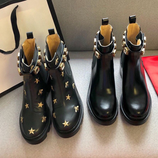 gucci 2021 Womens Designer Ankle Boots High Heels Desert Boot Flamingos Love Arrow 100% Real Leather lady luxury classic bee Non-Slip Winter Shoes size 35-41, Black diamond
gucci 2021 Womens Designer Ankle Boots High Heels Desert Boot Flamingos Love Arrow 100% Real Leather lady luxury classic bee Non-Slip Winter Shoes size 35-41, Black diamond