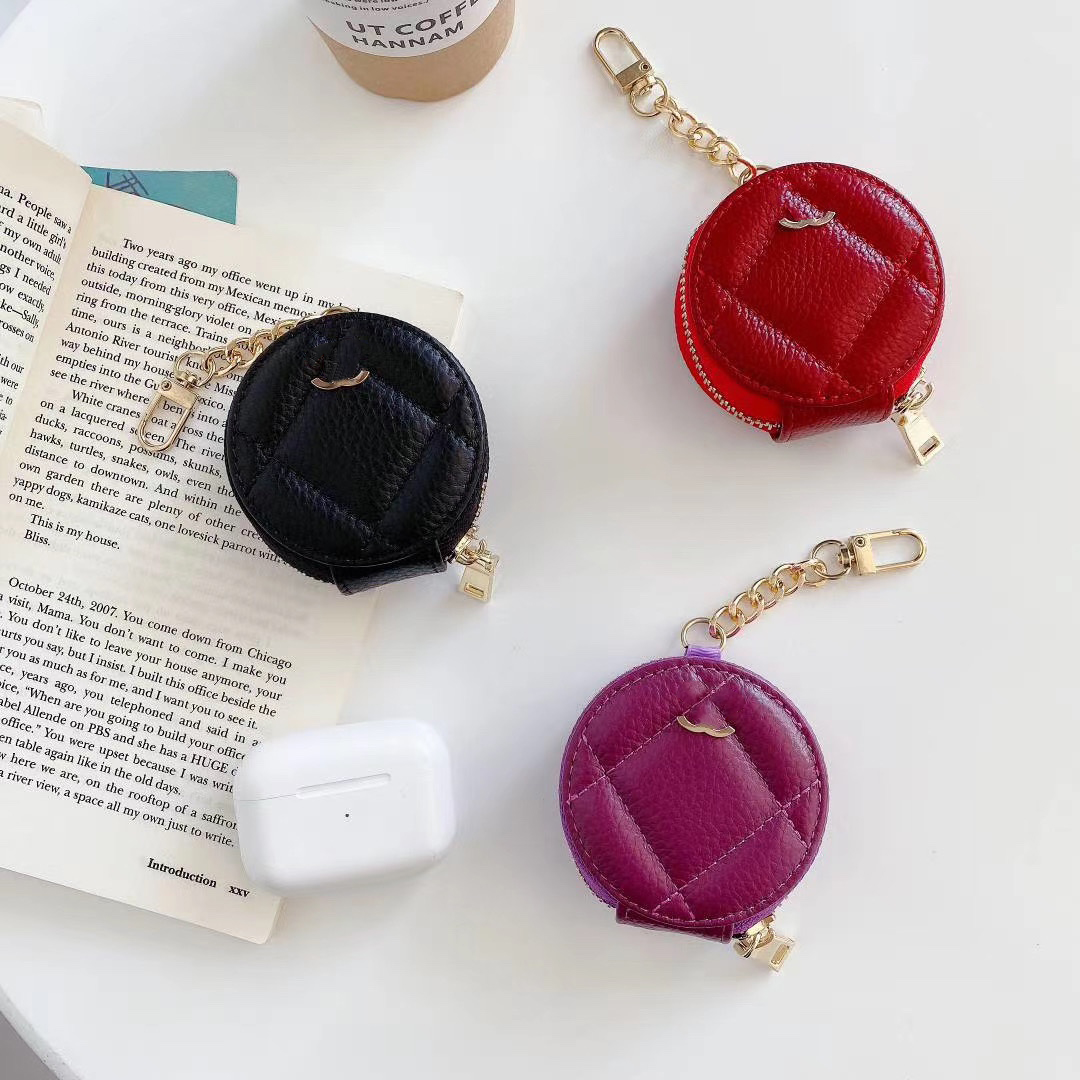 Fashion Designer AirPods Cases for Earphone pro 1 2 Top Quality Case Leatherwear Protection Package Hook bags 3 colors goods
Fashion Designer AirPods Cases for Earphone pro 1 2 Top Quality Case Leatherwear Protection Package Hook bags 3 colors goods