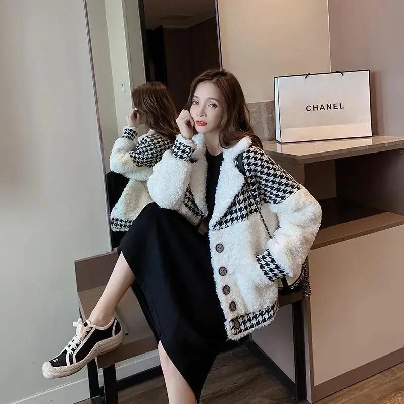 Women's Fur & Faux Woman Plaid Lamb Jacket Short Houndstooth Furry Coat