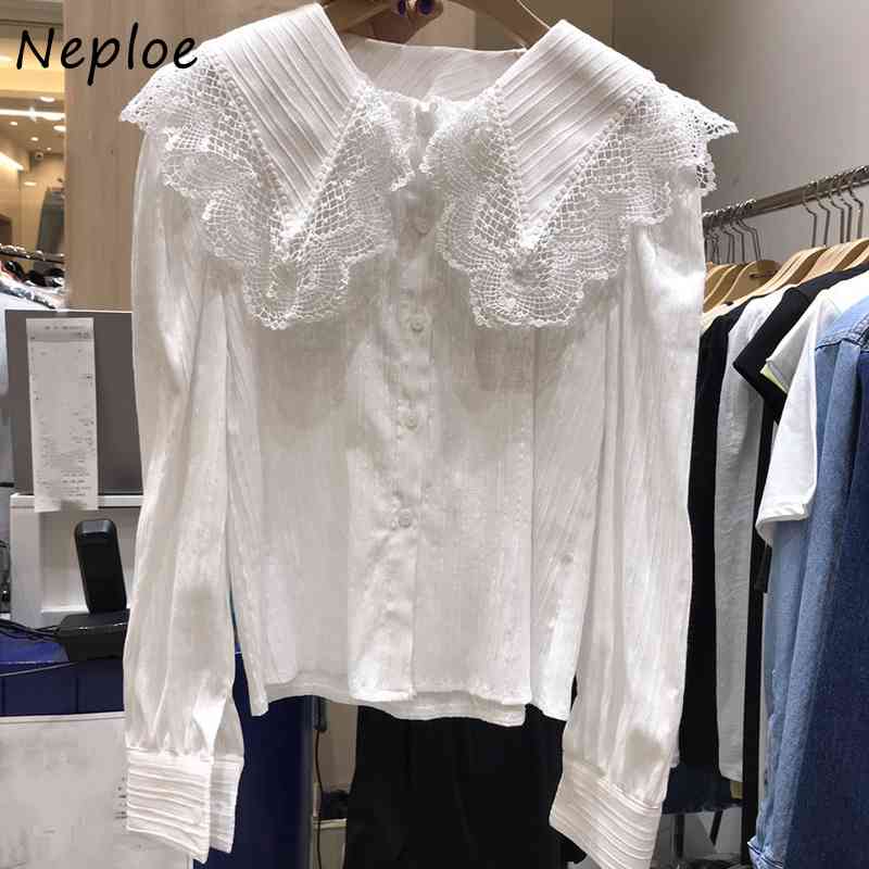 Elegant Lace Patch Hook Flower Blouse Women Peter Pan Collar Long Sleeve Single Breast Blusas Spring Ol Loose Shirt 210422