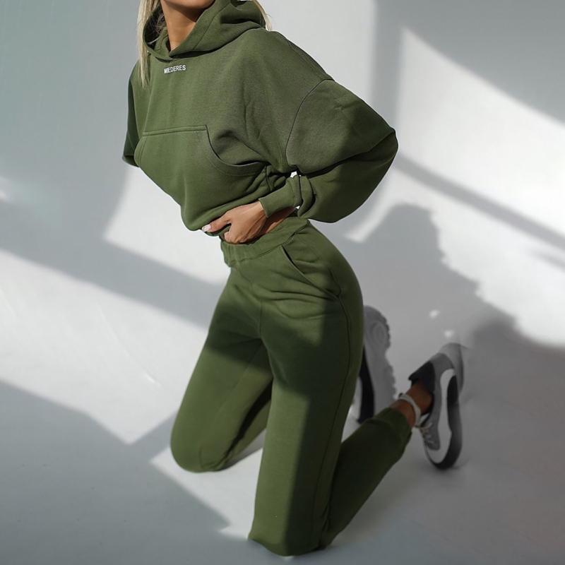 Fashion Women's Sportswear Casual Solid Color Long Sleeved Short Hoodie Trousers Sports Suit Winter Grils Ladies Tracksuit Tracksuits