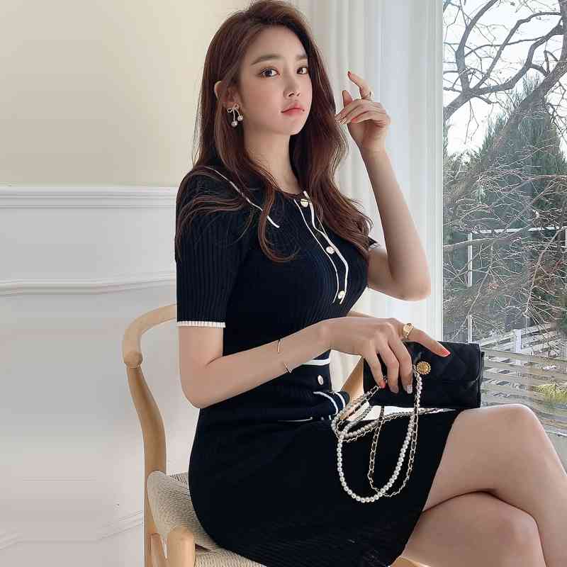 Summer women's Koreanedition Temperament Slim knit Round Neck Top Solid Purecolour Short Sleeve Fashion Skirt Suit 210506