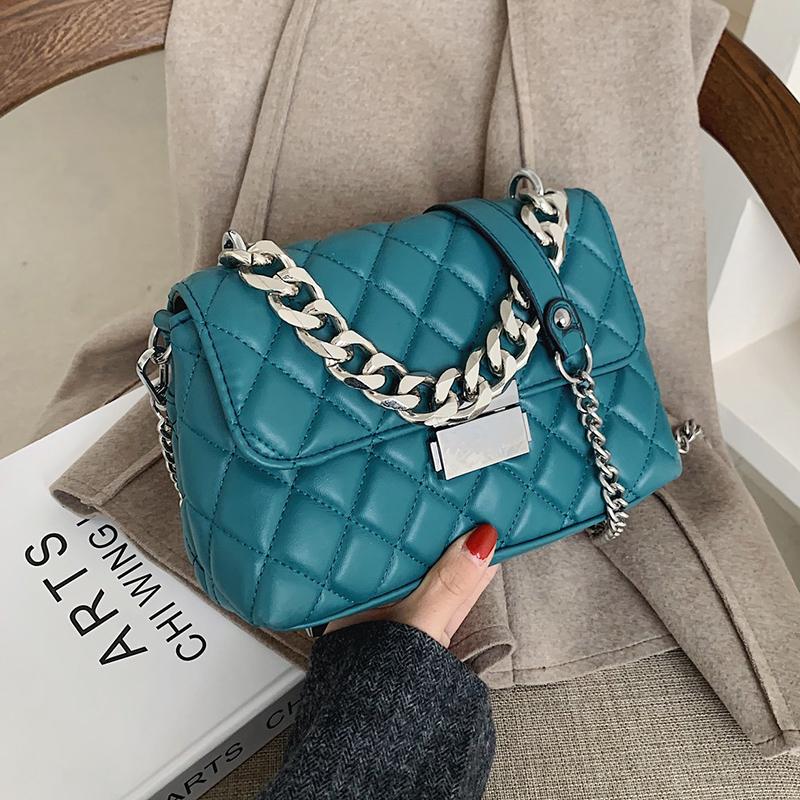 Evening Bags Brand Designer Fashion Women's Silver Chain Small Flap Crossbody Bag 2021 Winter Shoulder Handbags High Quality PU Leather Tote
Evening Bags Brand Designer Fashion Women's Silver Chain Small Flap Crossbody Bag 2021 Winter Shoulder Handbags High Quality PU Leather Tote
