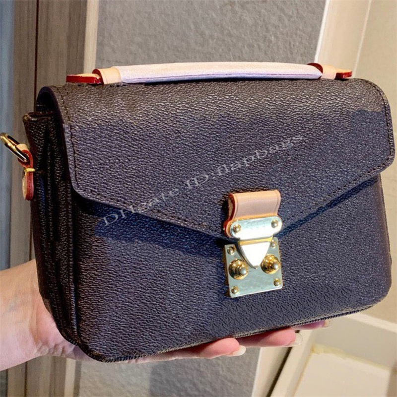 Wallets Fashion Shoulder Bag Totes Handbags Purses Tote Wallet Postman Hasp Crossbody Backpack Messenger Purse Shopping Women Luxurys Designers Bags 2021 Handbag, Style z not sold separately
Wallets Fashion Shoulder Bag Totes Handbags Purses Tote Wallet Postman Hasp Crossbody Backpack Messenger Purse Shopping Women Luxurys Designers Bags 2021 Handbag, Style z not sold separately