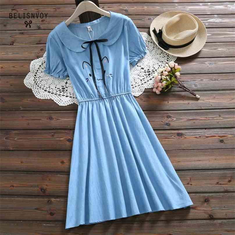 Japanese Mori Girl Summer Women Denim Dress Blue Cute Cartoon Embroidery Vestidos Elegant Vintage Kawaii Lady 210520
Japanese Mori Girl Summer Women Denim Dress Blue Cute Cartoon Embroidery Vestidos Elegant Vintage Kawaii Lady 210520