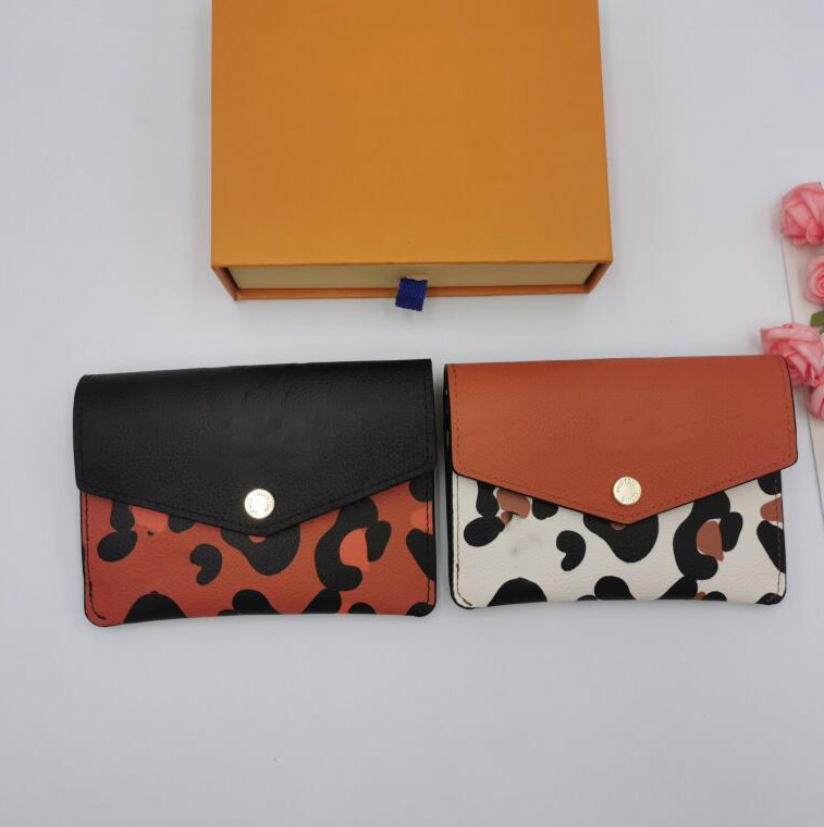 Leopard Embossing Wallets Fashion Animal Print Flowers Designer wallet luxurys Men Women Leather bags Classic Letters Storage Key Coin Purse Card Holder, Black
Leopard Embossing Wallets Fashion Animal Print Flowers Designer wallet luxurys Men Women Leather bags Classic Letters Storage Key Coin Purse Card Holder, Black