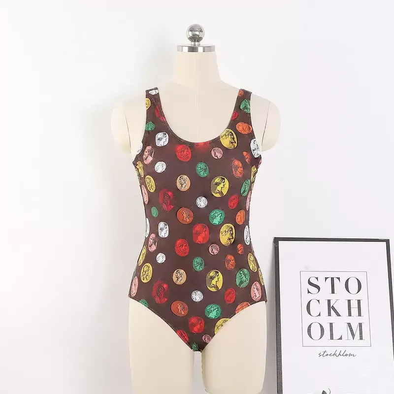 Designer womens Swimsuit bikini swimwear low waist batching suits swimming suit one-piece sleeveless women thong micro swimwears, White;black
Designer womens Swimsuit bikini swimwear low waist batching suits swimming suit one-piece sleeveless women thong micro swimwears, White;black