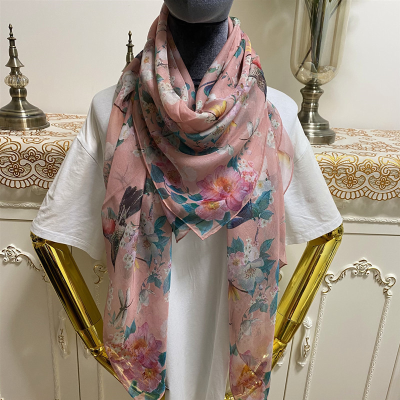 Women's square scarf scarves good quality 100% silk material pink color pint flowers bird pattern size 130cm - 130cm, Blue;gray
Women's square scarf scarves good quality 100% silk material pink color pint flowers bird pattern size 130cm - 130cm, Blue;gray