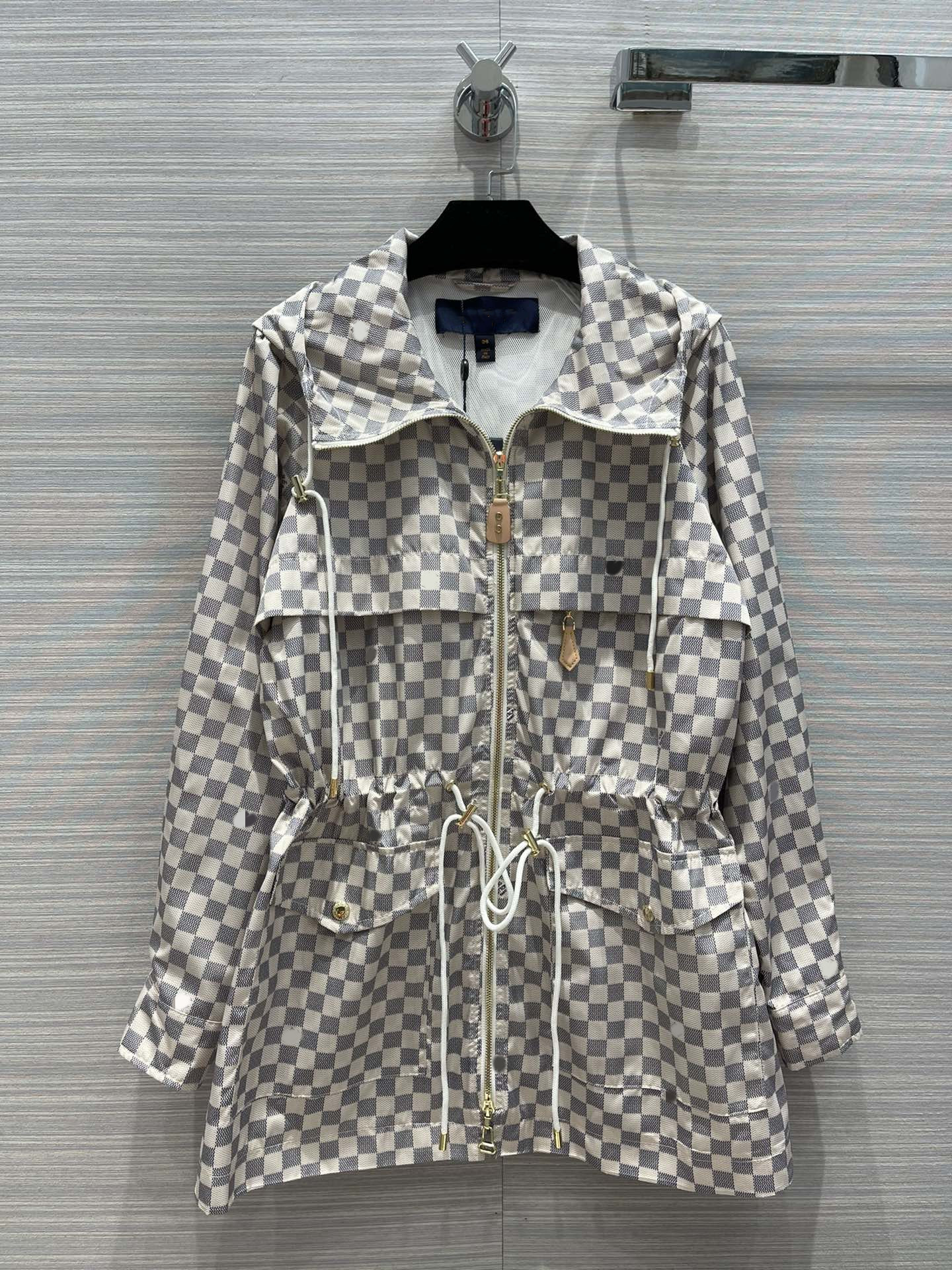 Milan Runway Coats 2021 Long Sleeve Hooded Print Women's Coats Designer Coats Brand Same Style Jackets 0415-18, Black;brown
Milan Runway Coats 2021 Long Sleeve Hooded Print Women's Coats Designer Coats Brand Same Style Jackets 0415-18, Black;brown