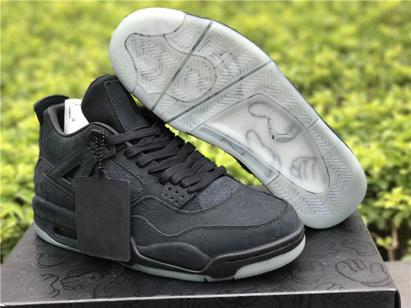 Shoes KAWS x 4 Cool Grey Men Basketball 4s Black Cat Suede Sports Sneakers Original
Shoes KAWS x 4 Cool Grey Men Basketball 4s Black Cat Suede Sports Sneakers Original