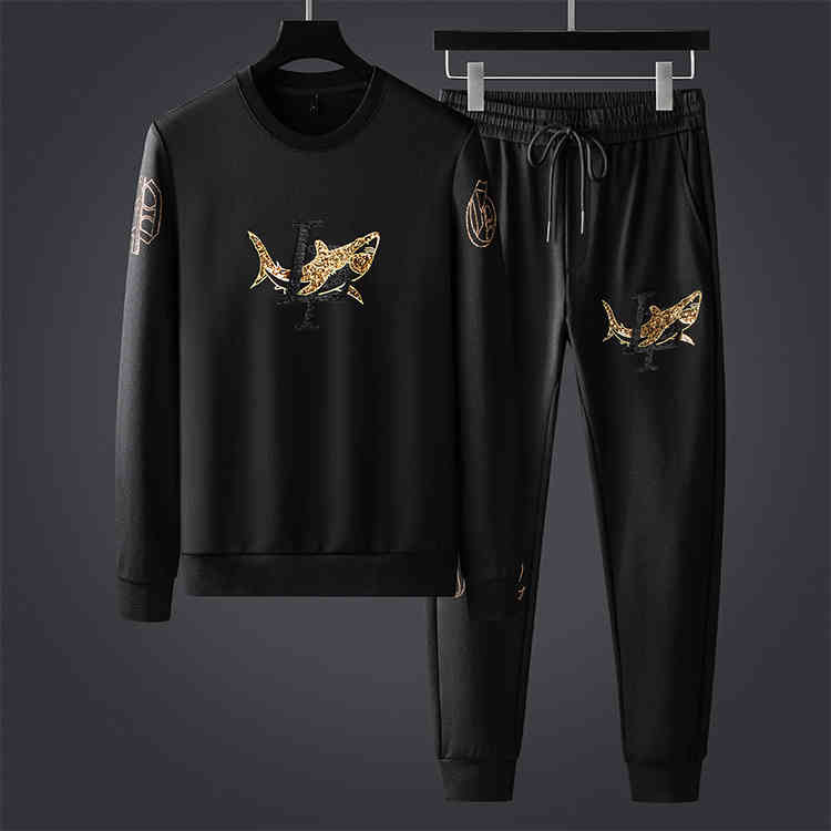 Men's Tracksuits Embroidered shark sweater men's winter European fashion casual sportswear two-piece EURI, 1# shoe box
Men's Tracksuits Embroidered shark sweater men's winter European fashion casual sportswear two-piece EURI, 1# shoe box