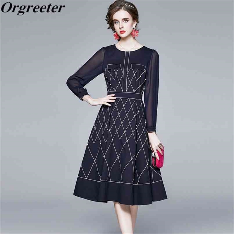 High-end Party Dress Women Fall Winter Graceful O-neck Long Chiffon sleeves Handmade Beaded Geometry Mid-length 210602, Navy blue
High-end Party Dress Women Fall Winter Graceful O-neck Long Chiffon sleeves Handmade Beaded Geometry Mid-length 210602, Navy blue