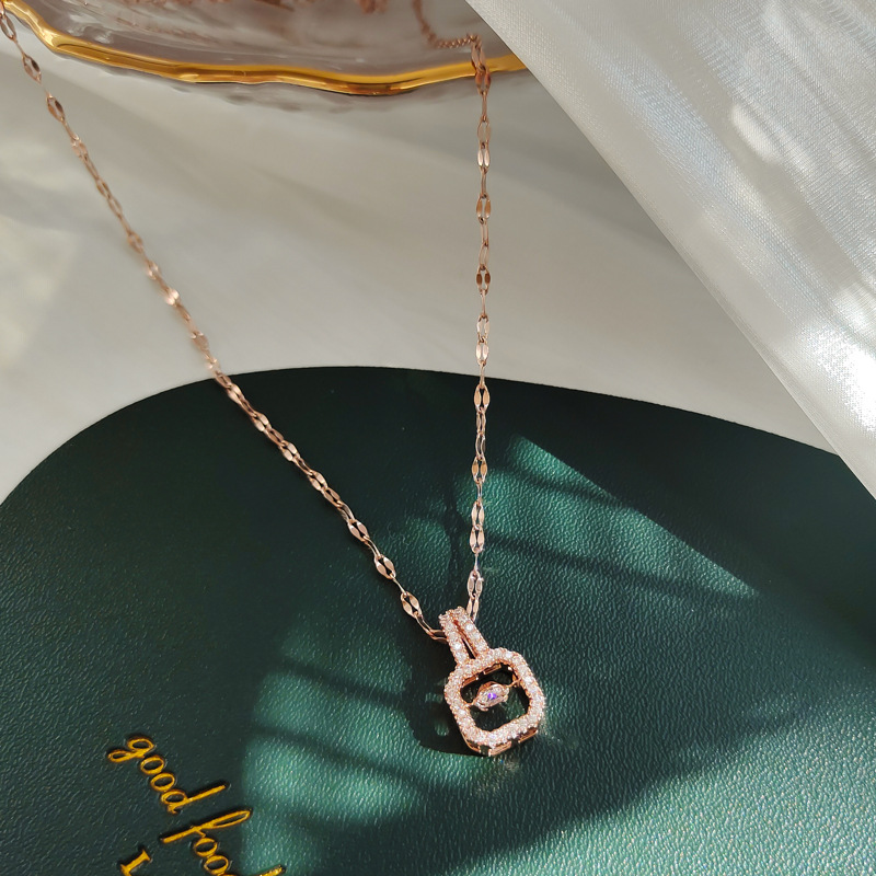 Smart Pendant Necklace Women's Non-Fading Anti-Allergy Simple Exquisite Clavicle Chain